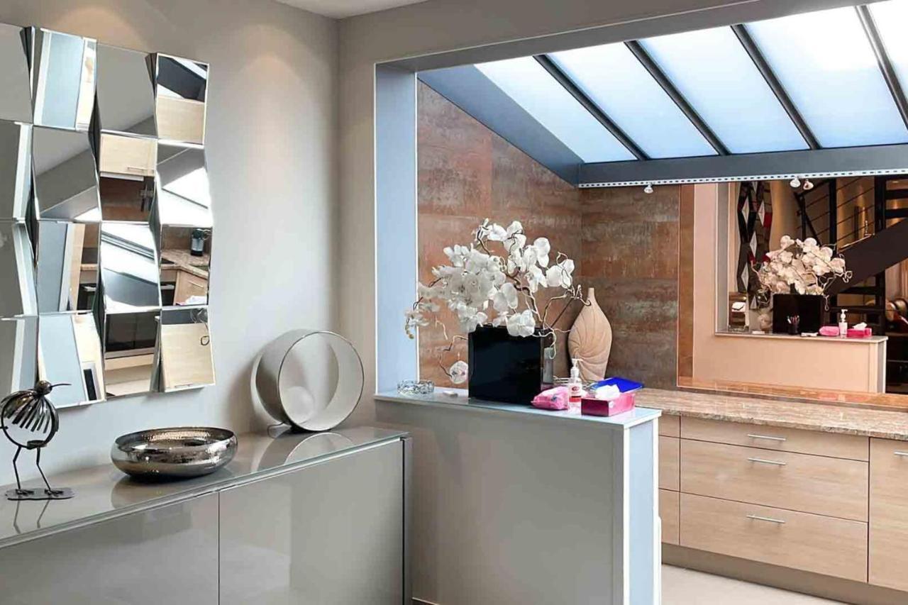Charming Townhouse With Garden In The City Of Love باريس المظهر الخارجي الصورة
