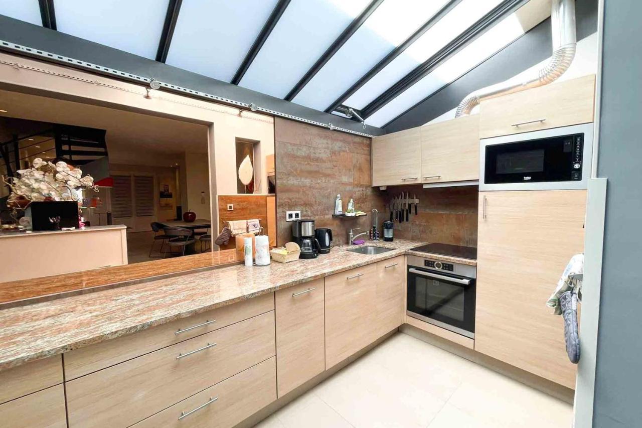 Charming Townhouse With Garden In The City Of Love باريس المظهر الخارجي الصورة